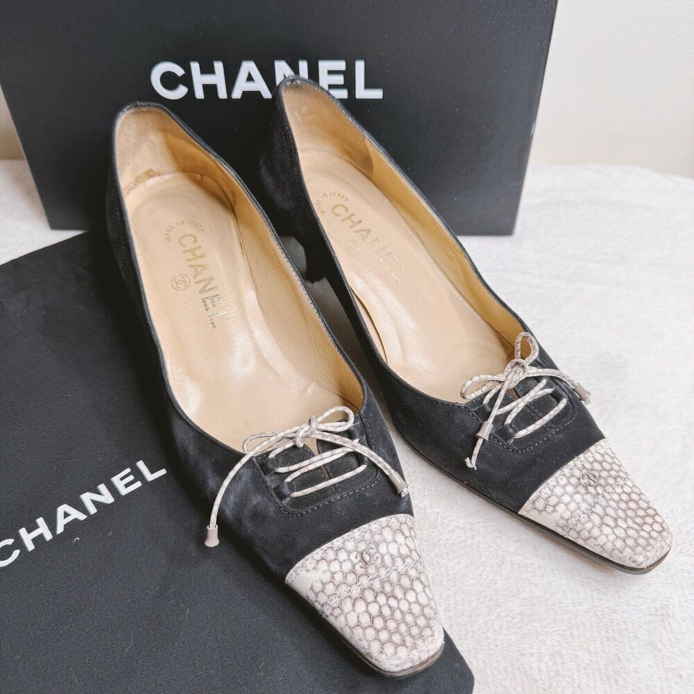 Chanel Suede Kitten Heel Pumps Snakeskin Cap Toe CC Logo Lace Up 37.5